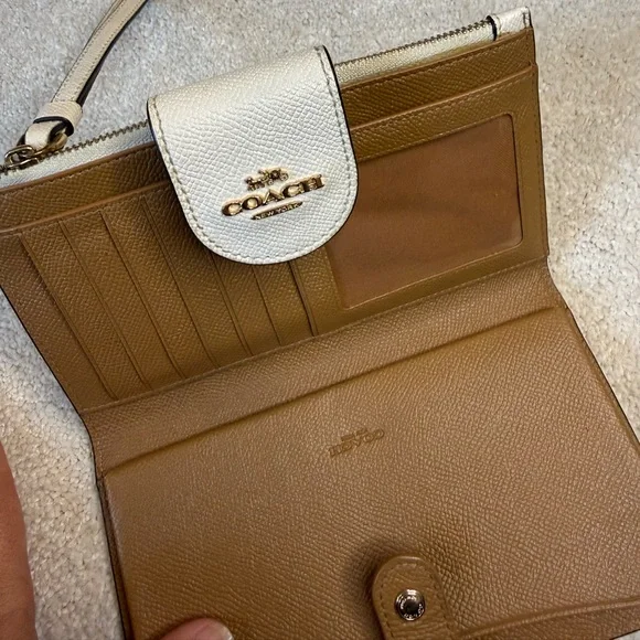 Coach Tech Phone Cream Leather Wallet - Picture 8 of 12